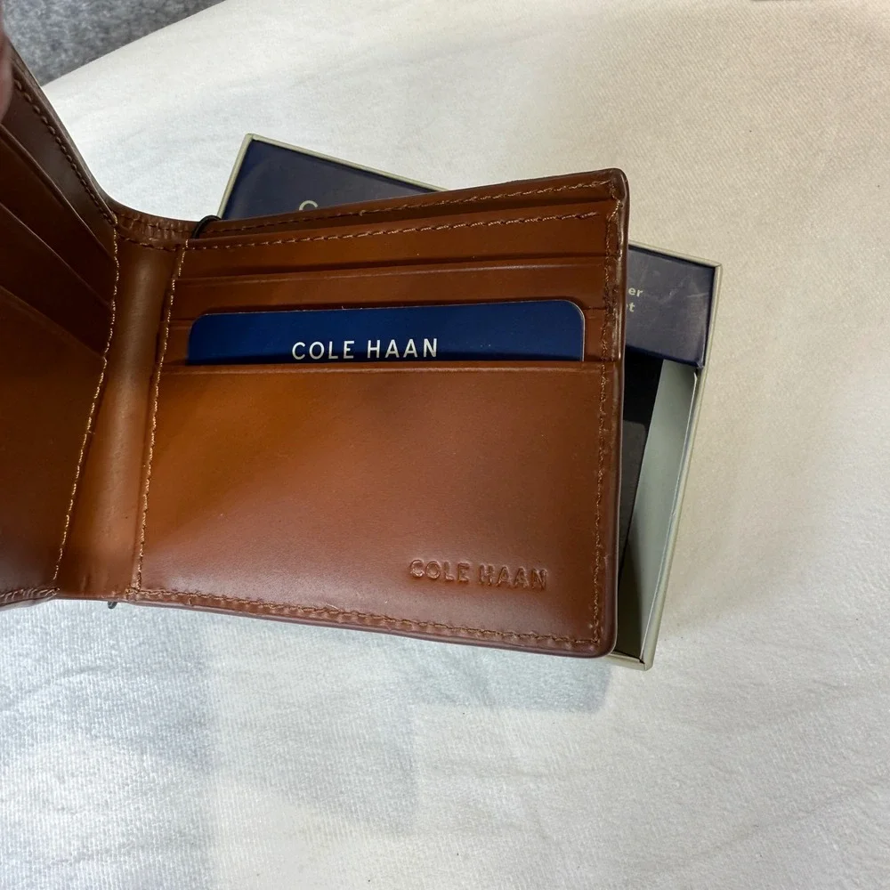Cole Haan‎ Mens Leather Bifold Wallet Tan Card Holder Classic Business Style
